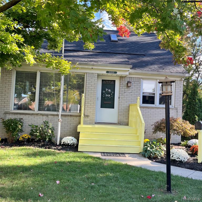 10000 Dixie, Redford, MI 48239