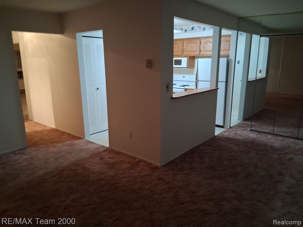 7590 Woodview Drive, 1, Westland, MI — Photo 9