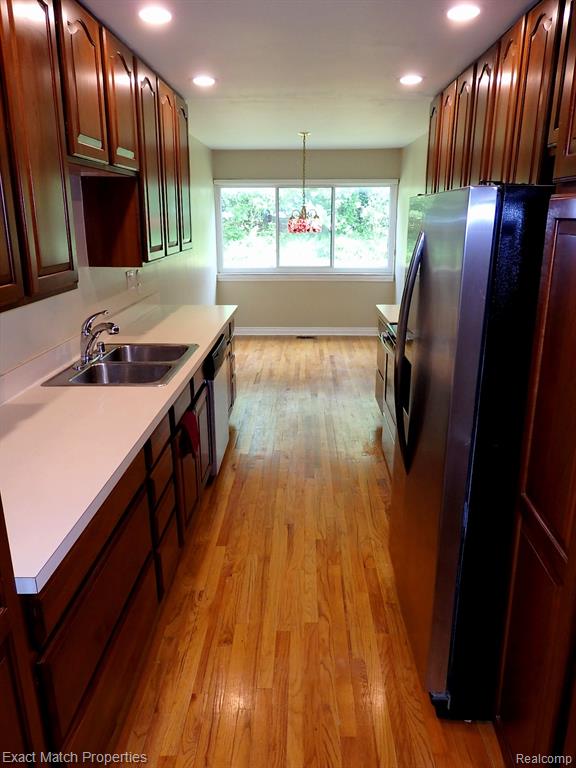 4411 Laurel Club Circle, West Bloomfield, MI 48323 — Photo 17