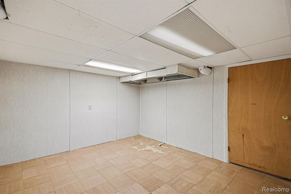 5040 Patrick Road, West Bloomfield, MI — Photo 22