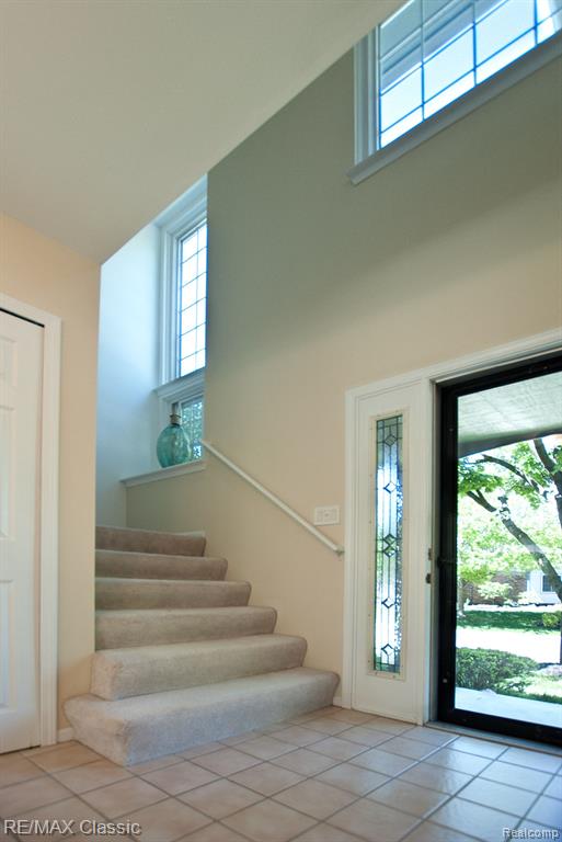 587 Winwood Circle, 20, Walled Lake, MI 48390 — Photo 5