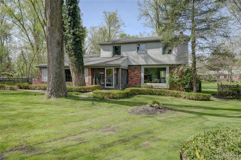 19341 Devonshire Street, Beverly Hills, MI 48025 — Photo 2