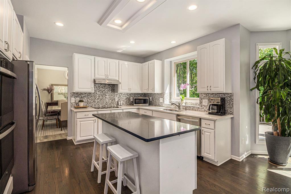 4804 EAGLE SPRINGS Court, Clarkston, MI 48348 — Photo 16