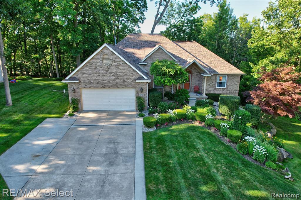 4278 Springwood Court, Fenton, MI 48430 — Photo 72
