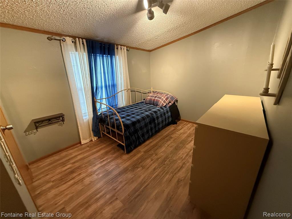 6678 Laramie, Romulus, MI 48174 — Photo 26