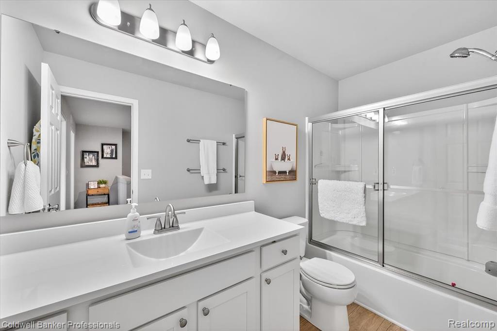 7047 Wildflower Court, Grand Blanc, MI 48439 — Photo 24