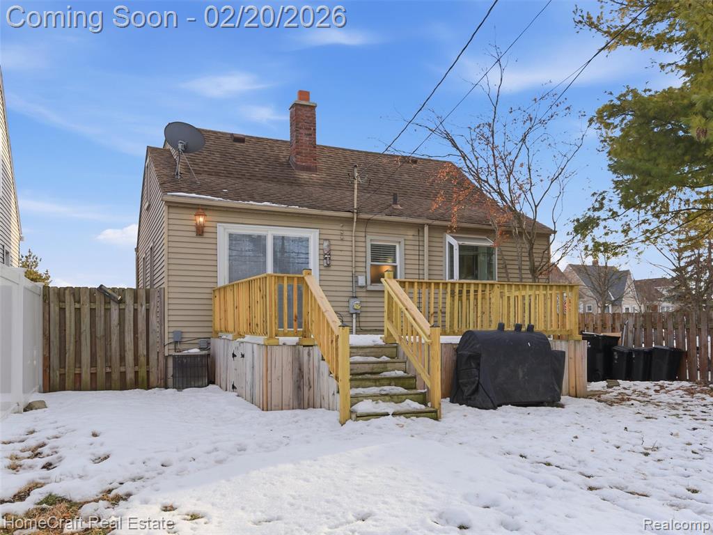 742 SAINT JOHN Street, Wyandotte, MI 48192 — Photo 29