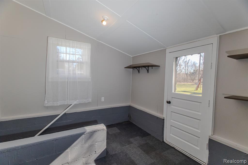 7705 BELL Road, Birch Run, MI 48415 — Photo 9