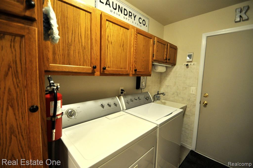 46654 SPRINGHILL Drive, Utica, MI 48317 — Photo 19
