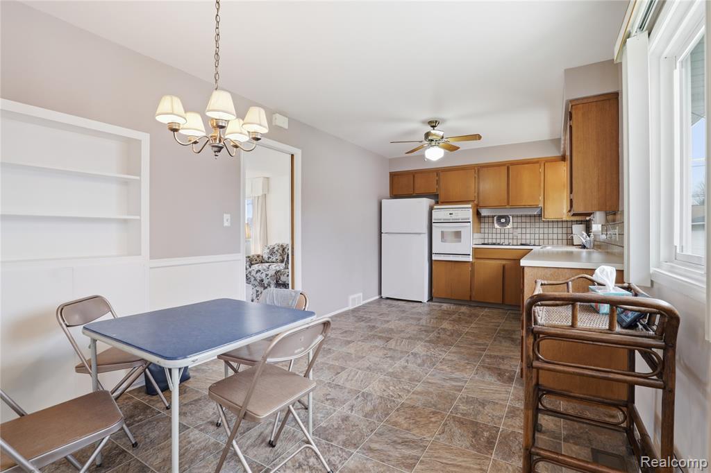 5221 Worchester Drive, Swartz Creek, MI 48473 — Photo 34