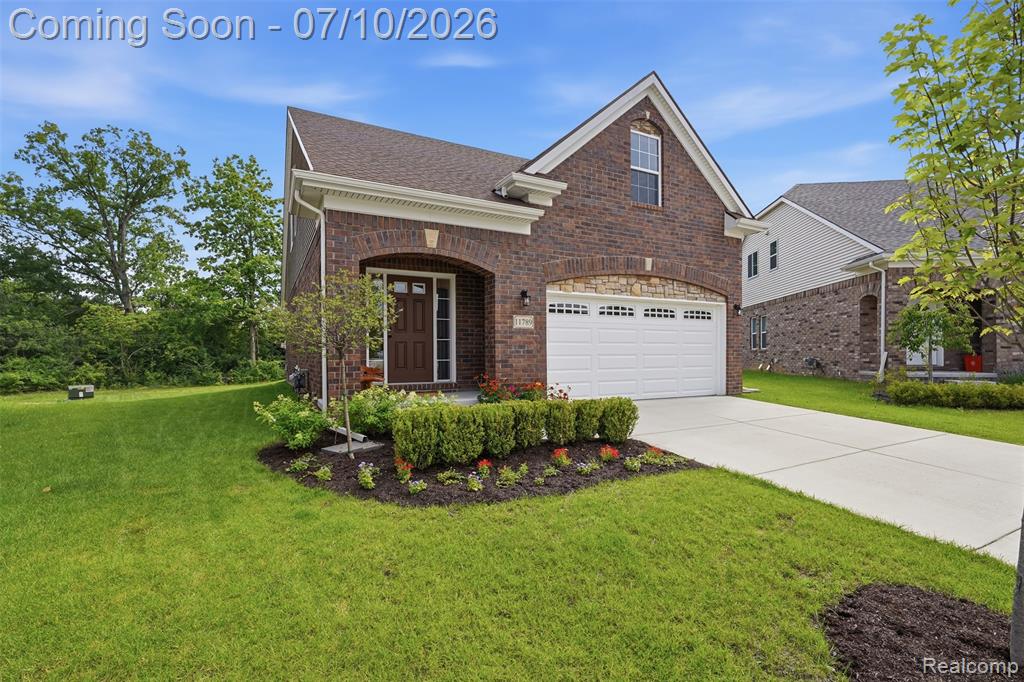 11789 Hines Place Drive, Livonia, MI 48150 — Photo 2