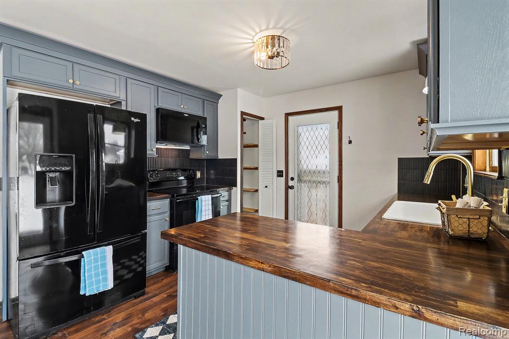 13933 Bliven Road, Byron, MI 48418 — Photo 11