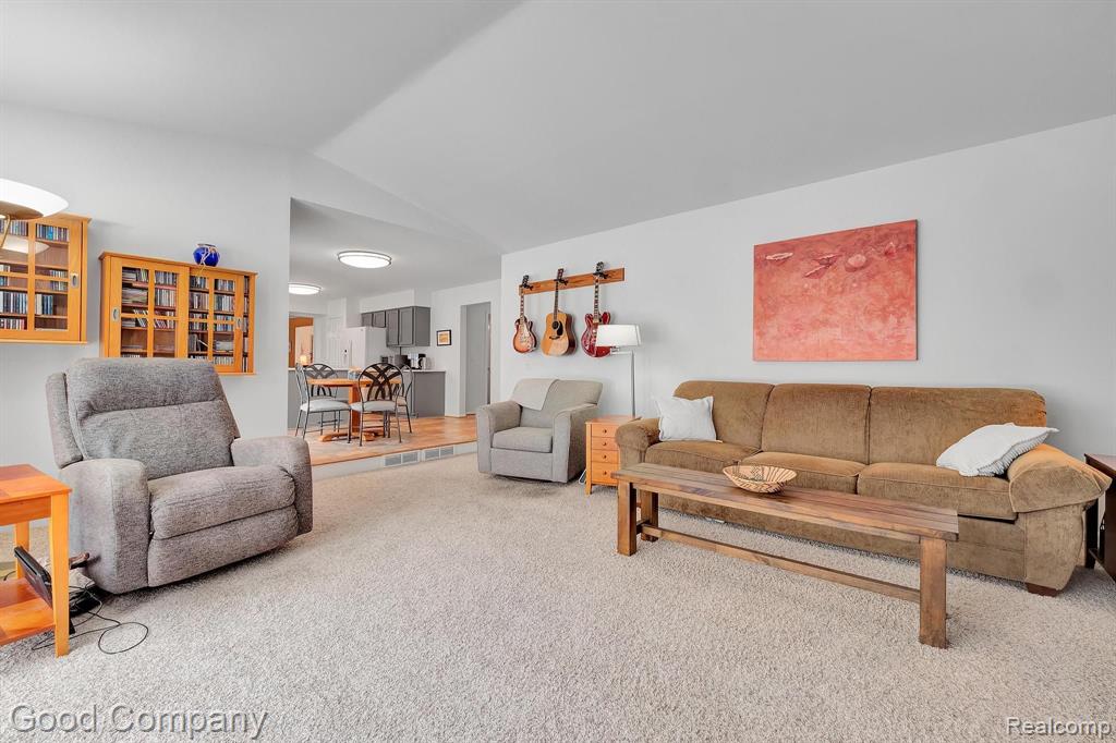 24513 Sarah Flynn Drive, Novi, MI — Photo 9