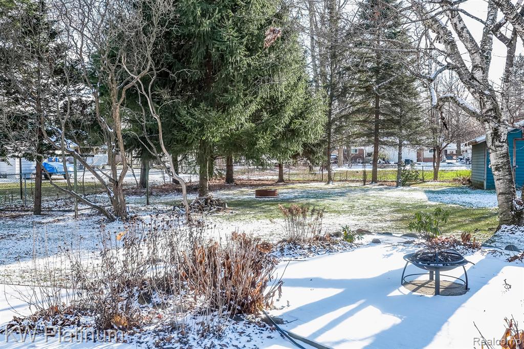 541 Cloverlawn Street, East China, MI — Photo 26