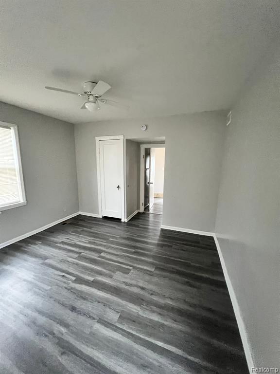 8064 CONTINENTAL Avenue, Warren, MI 48089 — Photo 14