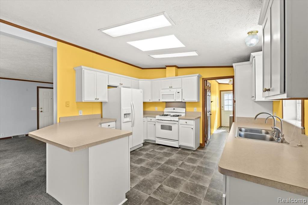 8175 Eaton Drive, Northville, MI 48167 — Photo 11