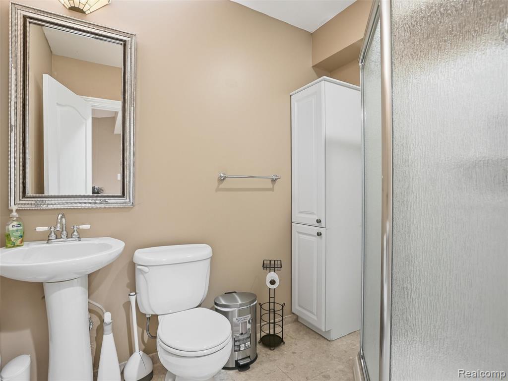 5318 Glenwood Creek, Clarkston, MI 48348 — Photo 40