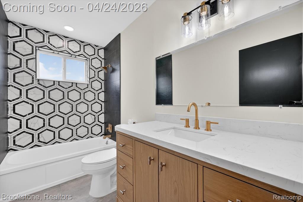 30428 Iroquois Drive, Warren, MI 48088 — Photo 17
