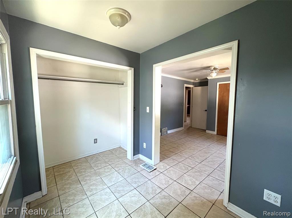 453 Spruce Street, Wyandotte, MI 48192 — Photo 12