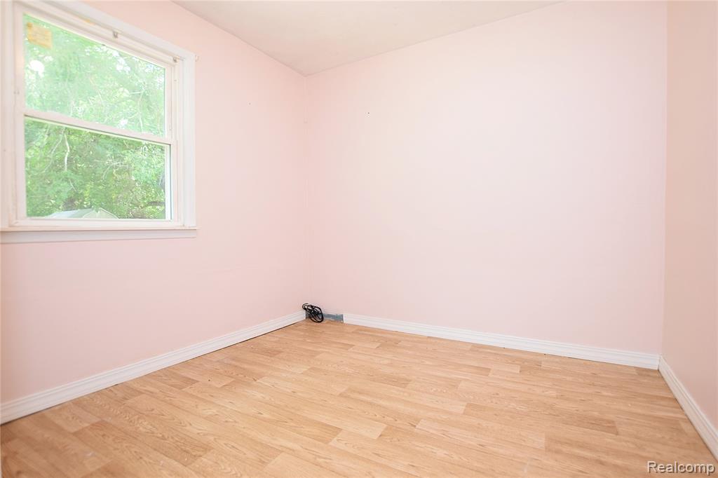 908 Tyler Road, Lennon Vlg, MI 48449 — Photo 6