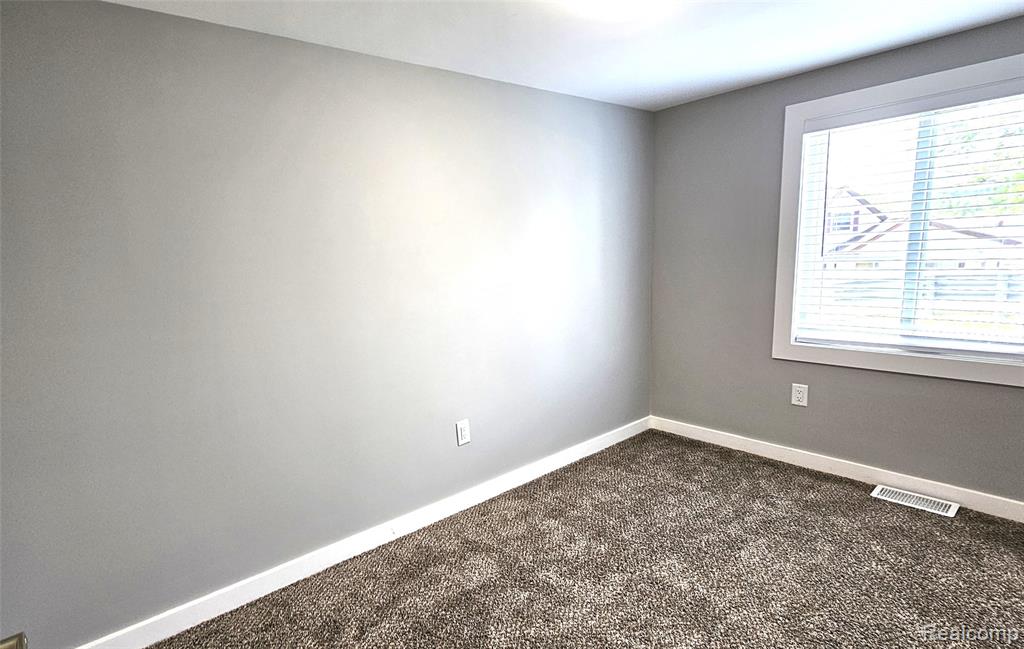 9388 DEXTER PINCKNEY, Pinckney, MI 48169 — Photo 28
