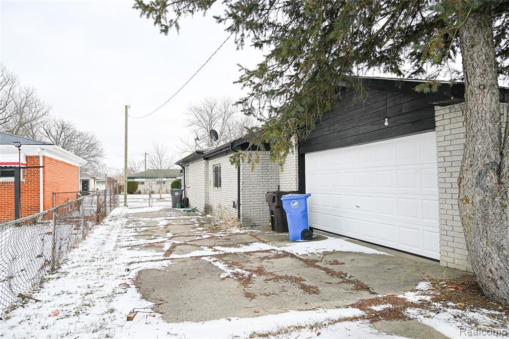 4056 Fox Street, Inkster, MI 48141 — Photo 34