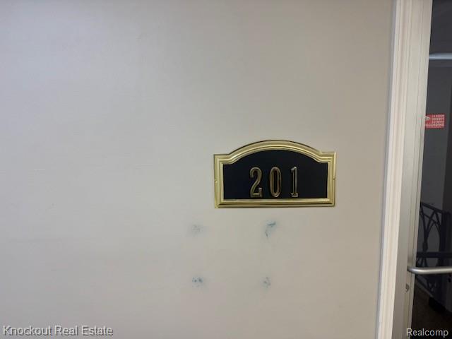 18451 W 12 Mile Road, Lathrup Village, MI 48076 — Photo 15