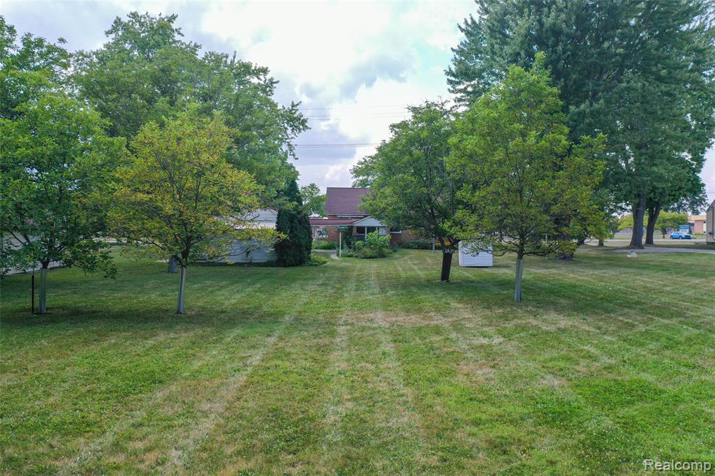 430 N Center Road, Saginaw, MI 48638 — Photo 27