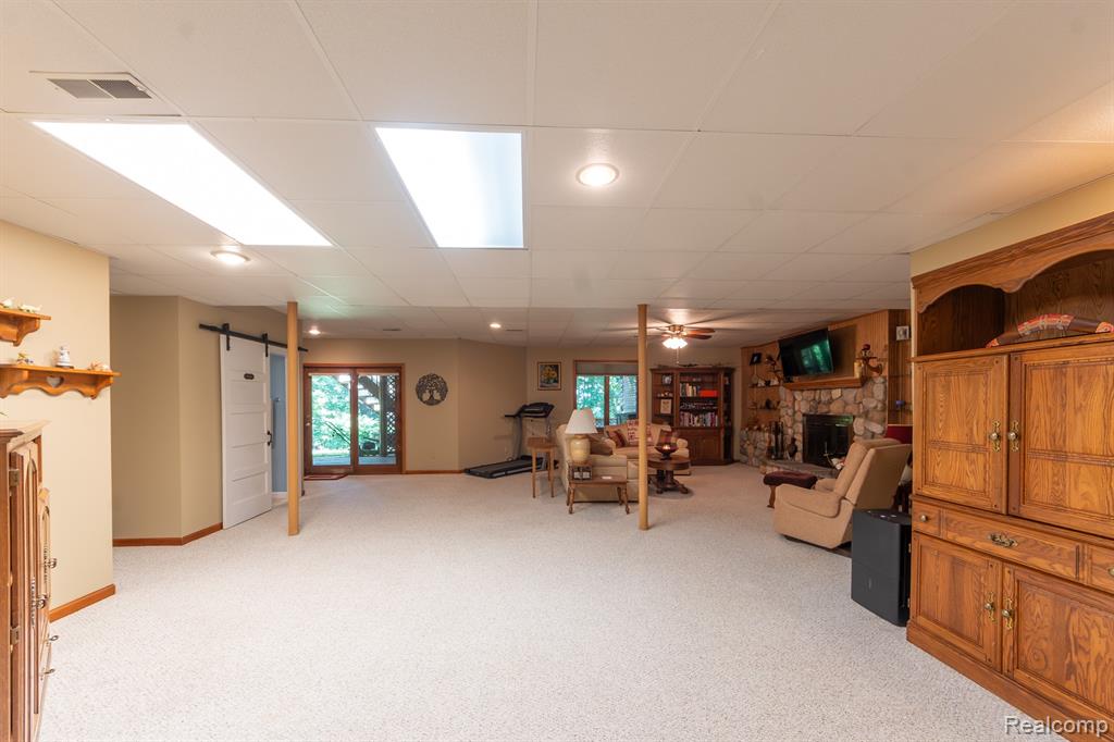 6939 West Ridge Drive, Brighton, MI 48116 — Photo 43
