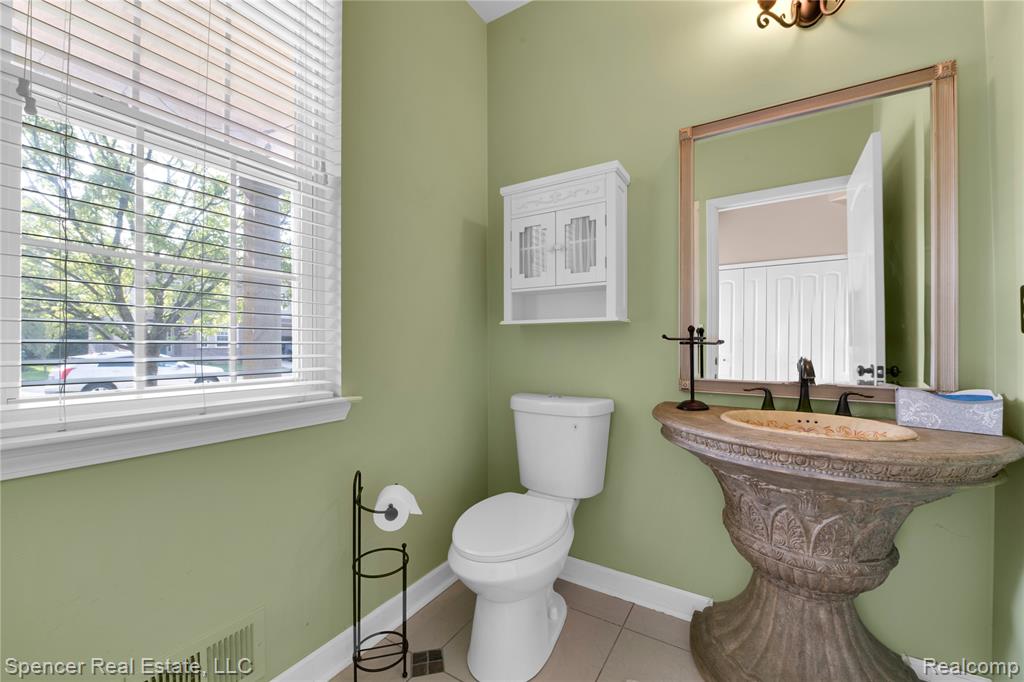 6125 Cheshire Park Drive, Clarkston, MI — Photo 11