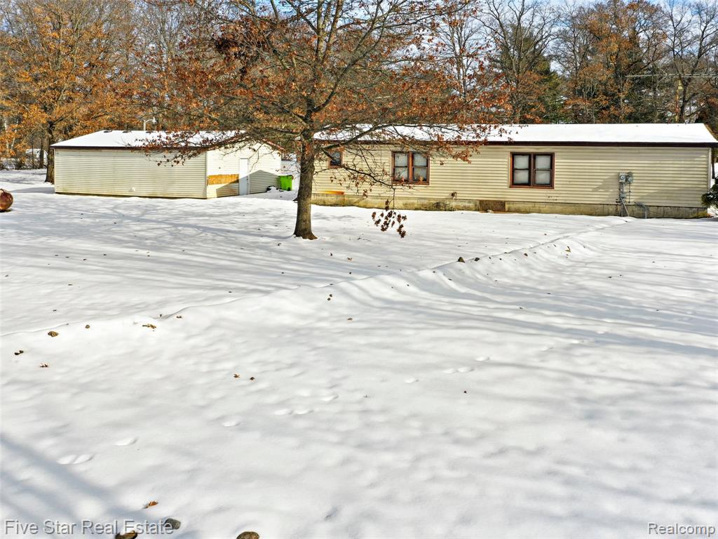 2185 Armond Road, Howell, MI 48855 — Photo 7
