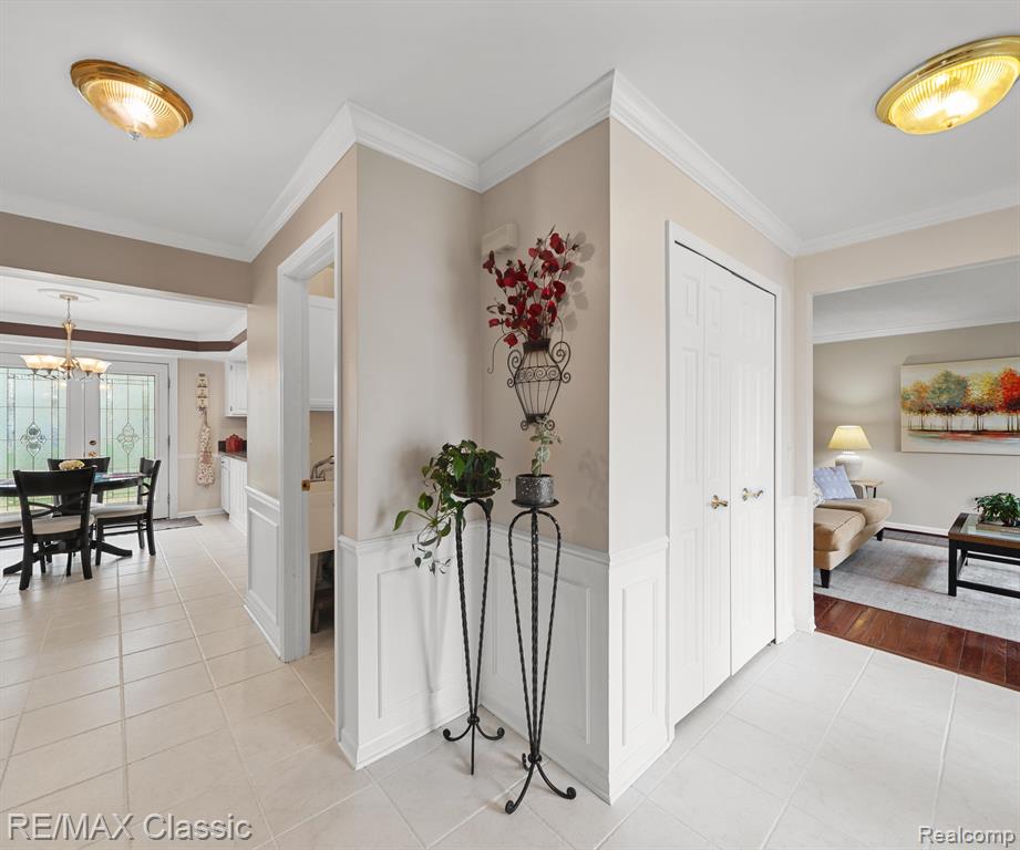 45597 HOLMES Drive, Canton, MI 48187 — Photo 33