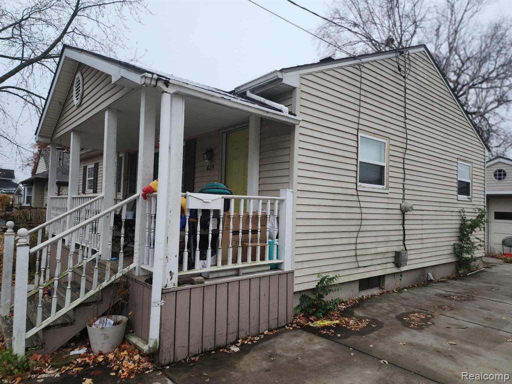 625 Charles Street, Davison, MI 48423 — front exterior