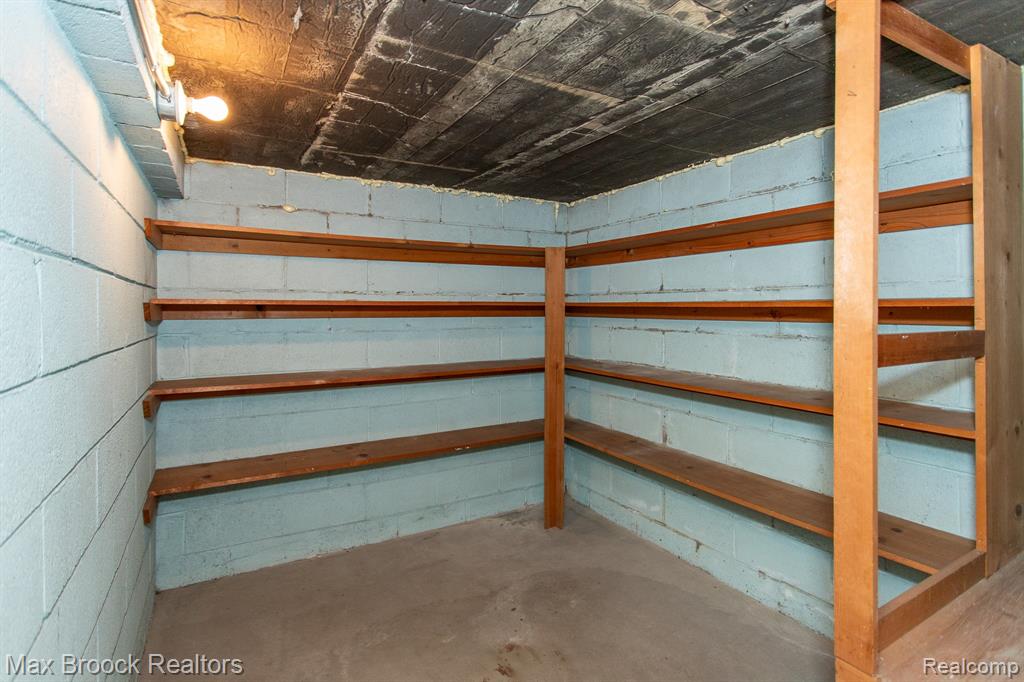 13565 Dixie, Redford, MI 48239 — Photo 33