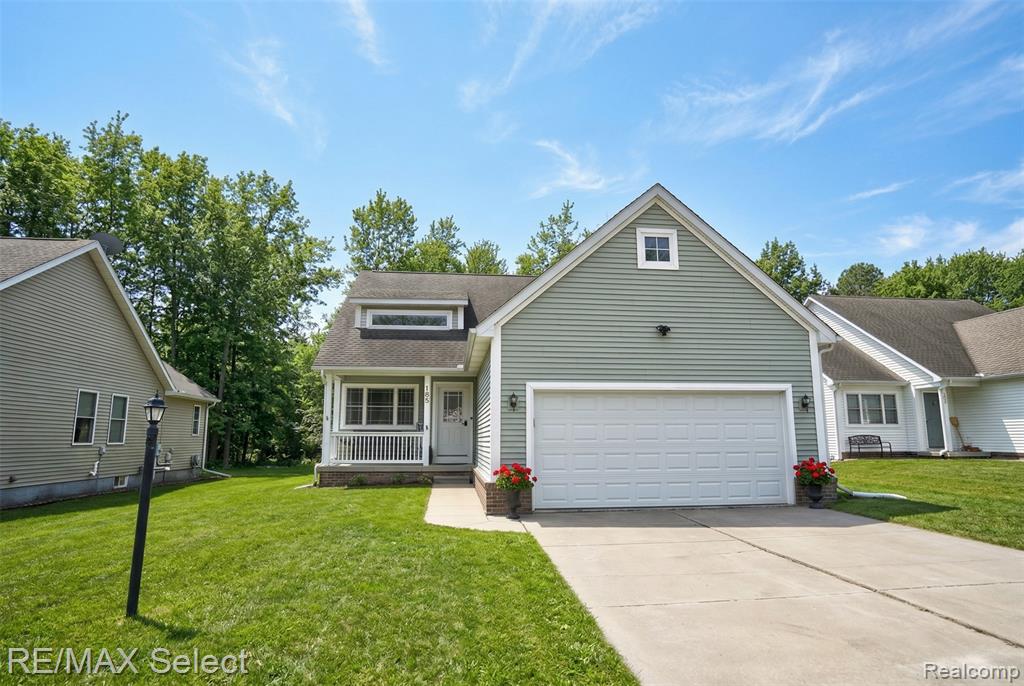 185 Laura Lane, Linden, MI 48451 — front exterior