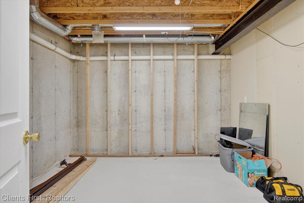 5150 Edward James Drive, Howell, MI 48843 — Photo 40