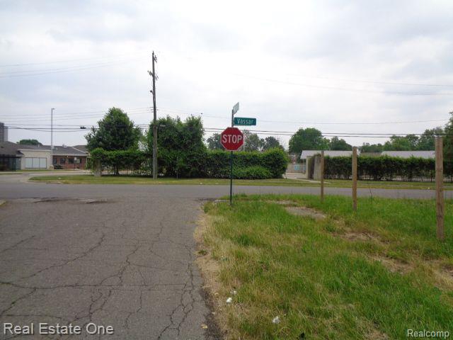 19411 KENTFIELD Street, Detroit, MI 48219 — Photo 7