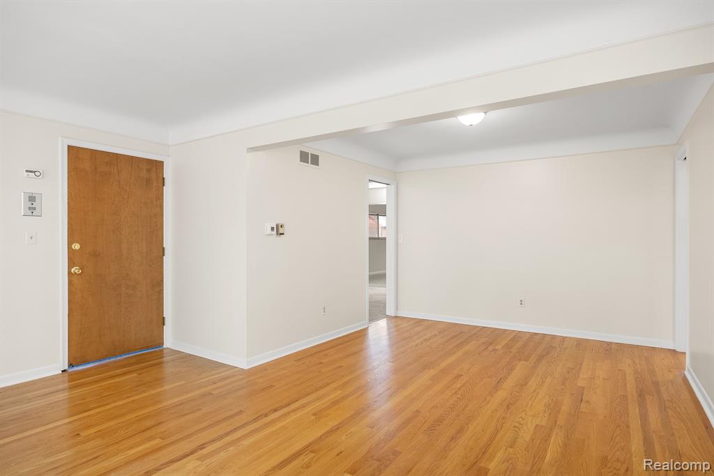 930 TROMBLEY Road, Grosse Pointe Park, MI 48230 — Photo 5