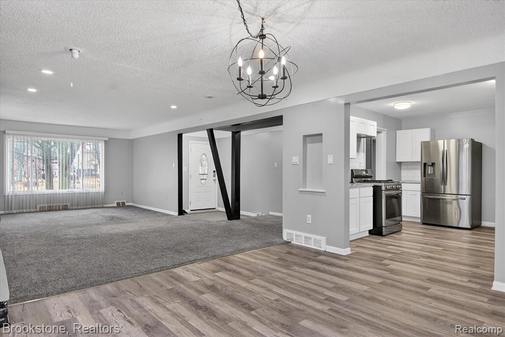 2555 W Boston Boulevard, Detroit, MI 48206 — Photo 9
