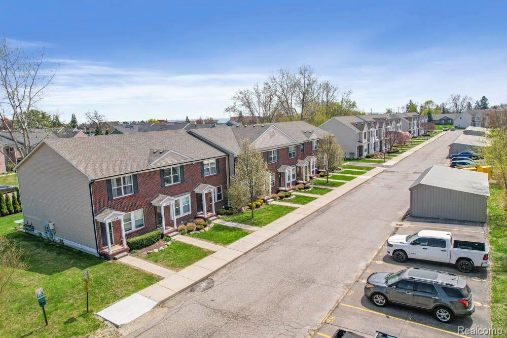 50756 WOODBURY Drive, New Baltimore, MI 48047 — Photo 18