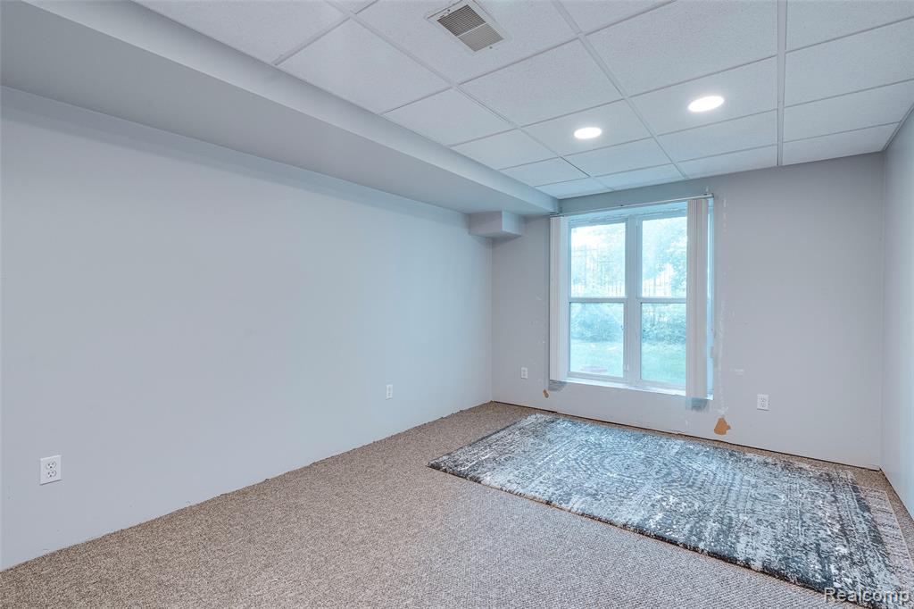 834 Natures Cove Court, Wixom, MI — Photo 27