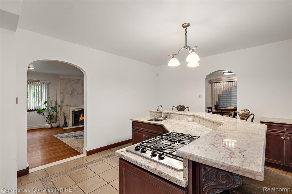 19670 Chesterfield Road, Detroit, MI 48221 — Photo 21