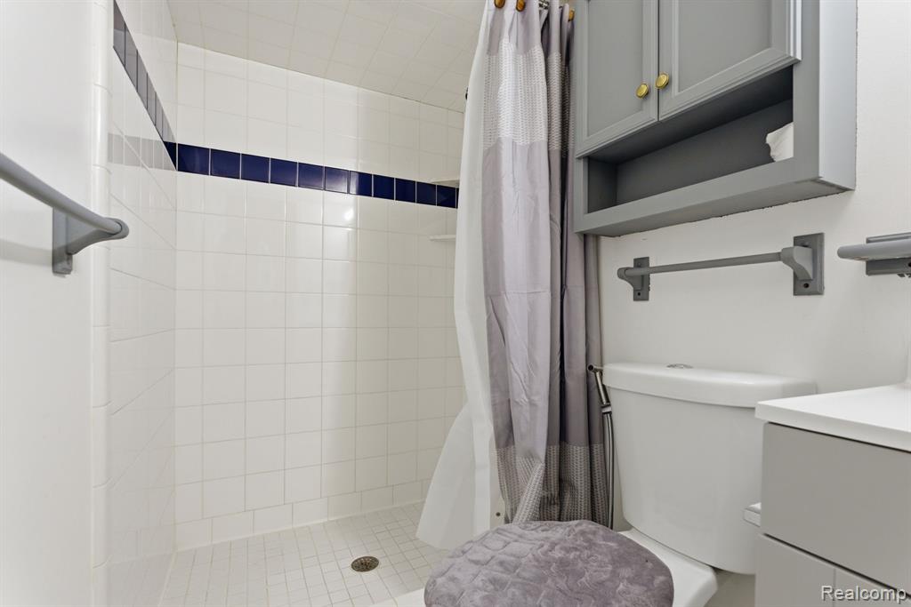 6158 Stonetree Drive, Canton, MI 48187 — Photo 14