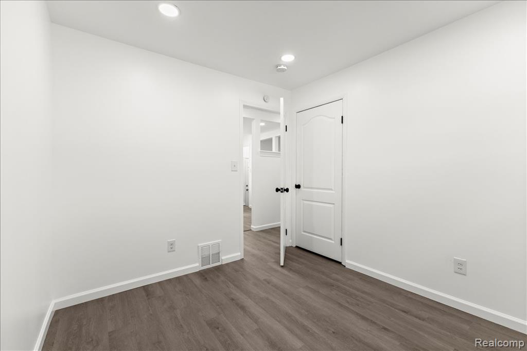 9022 Lucerne, Redford, MI 48239 — Photo 19