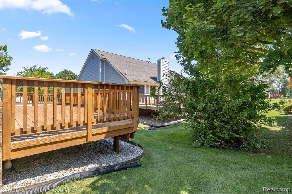 41665 CHARLESTON Lane, Novi, MI 48377 — Photo 45