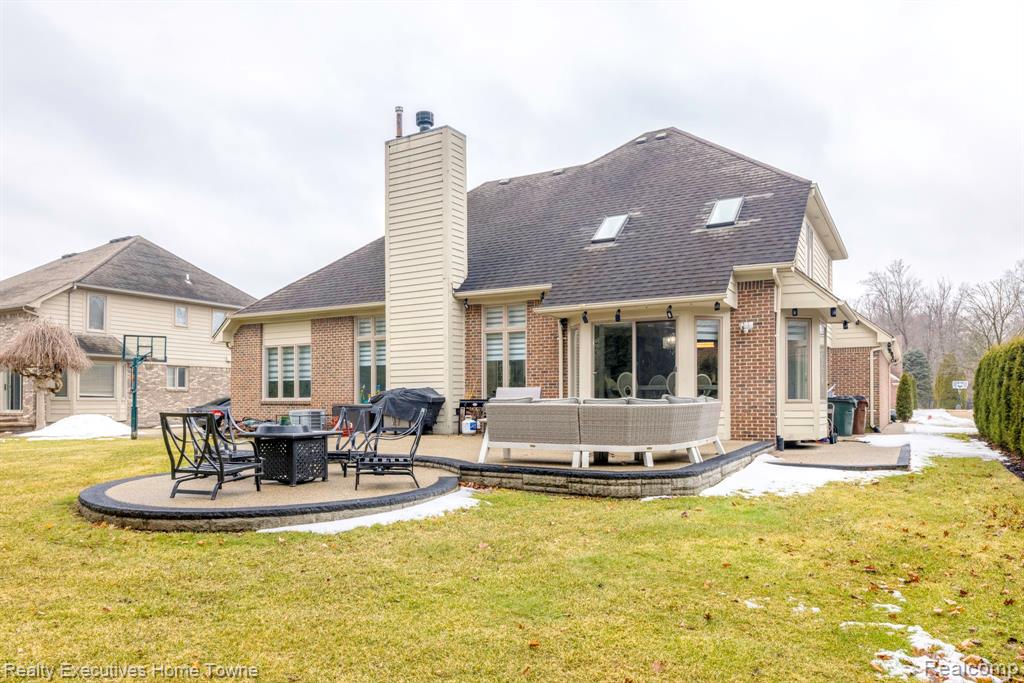 48896 KINGS Drive, Shelby Twp, MI 48315 — Photo 5
