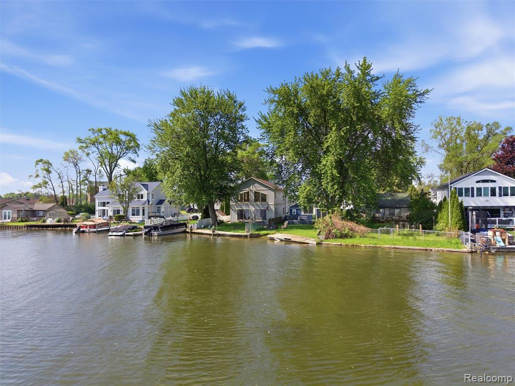 8868 Tackles Drive, White Lake, MI — Photo 50