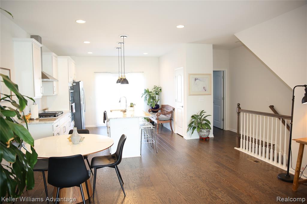 47660 Alden Terrace S, Northville, MI — Photo 3