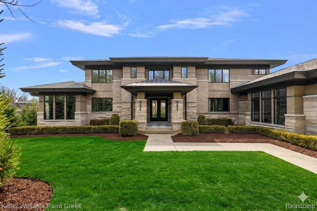 2719 Turtle Ridge Drive, Bloomfield Hills, MI 48302 — front exterior