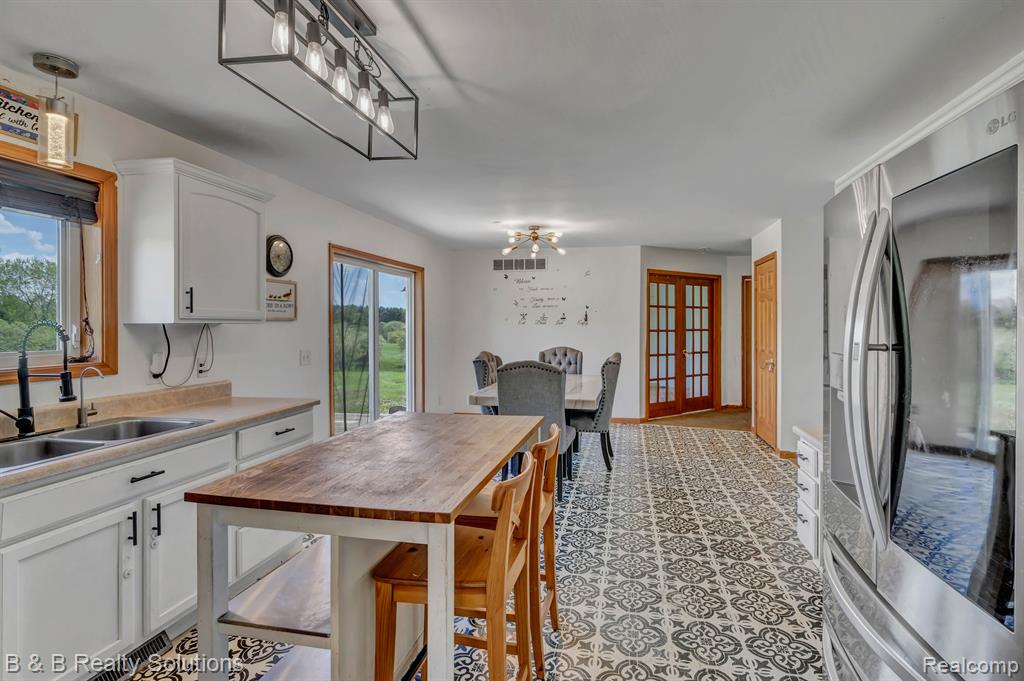 2864 N BLACKS CORNERS Road, Imlay City, MI 48444 — Photo 9